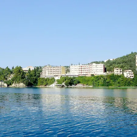 Hotel Perama Отель Перама