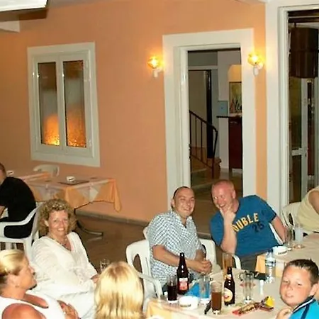 Hotel Perama Перама