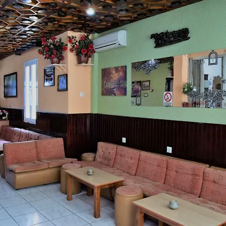 Hotel Perama Отель Перама