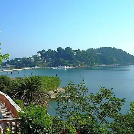 Hotel Perama بيراما