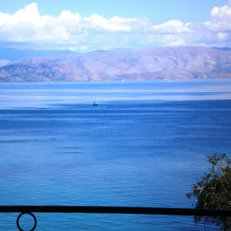 Ξενοδοχείο Hotel Perama 2*
